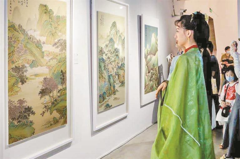 “高師繪畫(huà)展”在深圳華·美術(shù)館開(kāi)幕